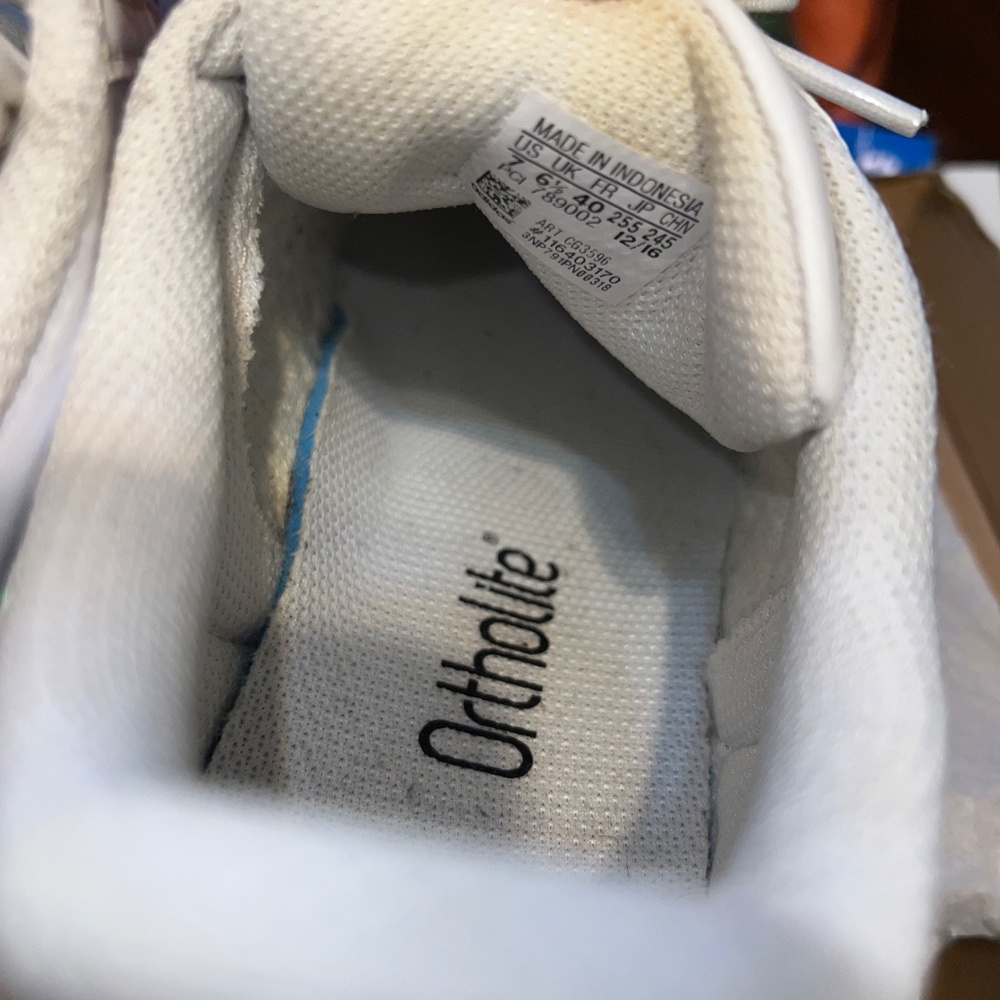 Adidas - Picture 5 of 5